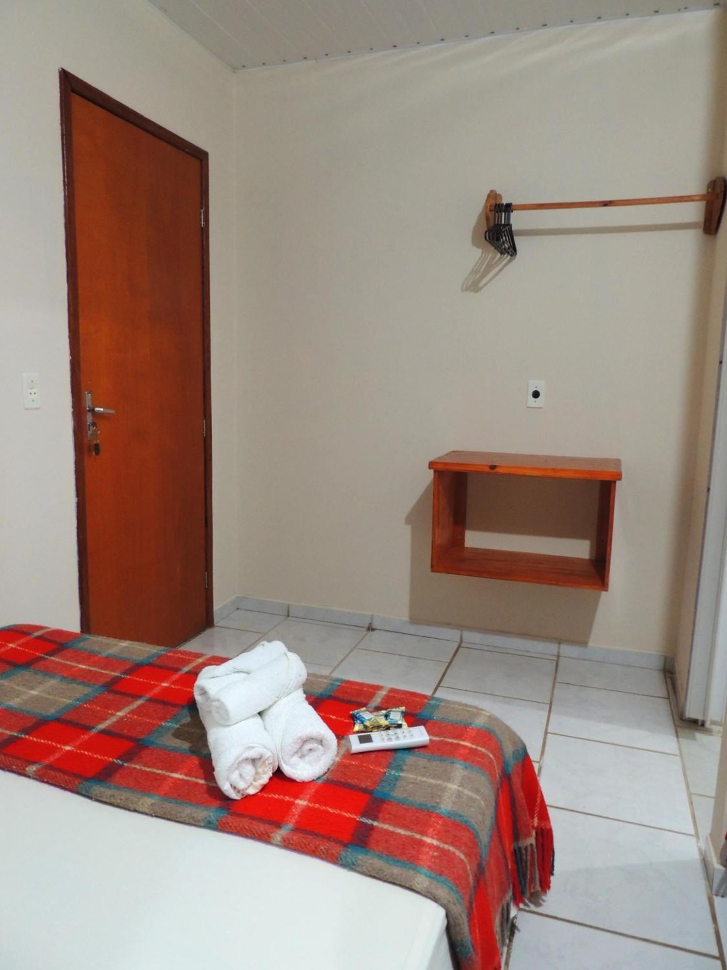 Pousada Santa Rita Abadiania Extérieur photo