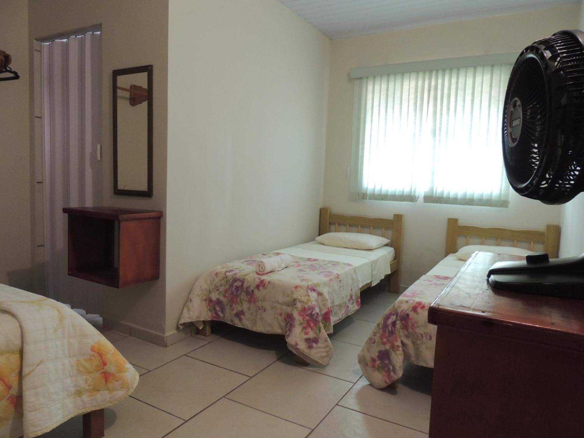 Pousada Santa Rita Abadiania Extérieur photo
