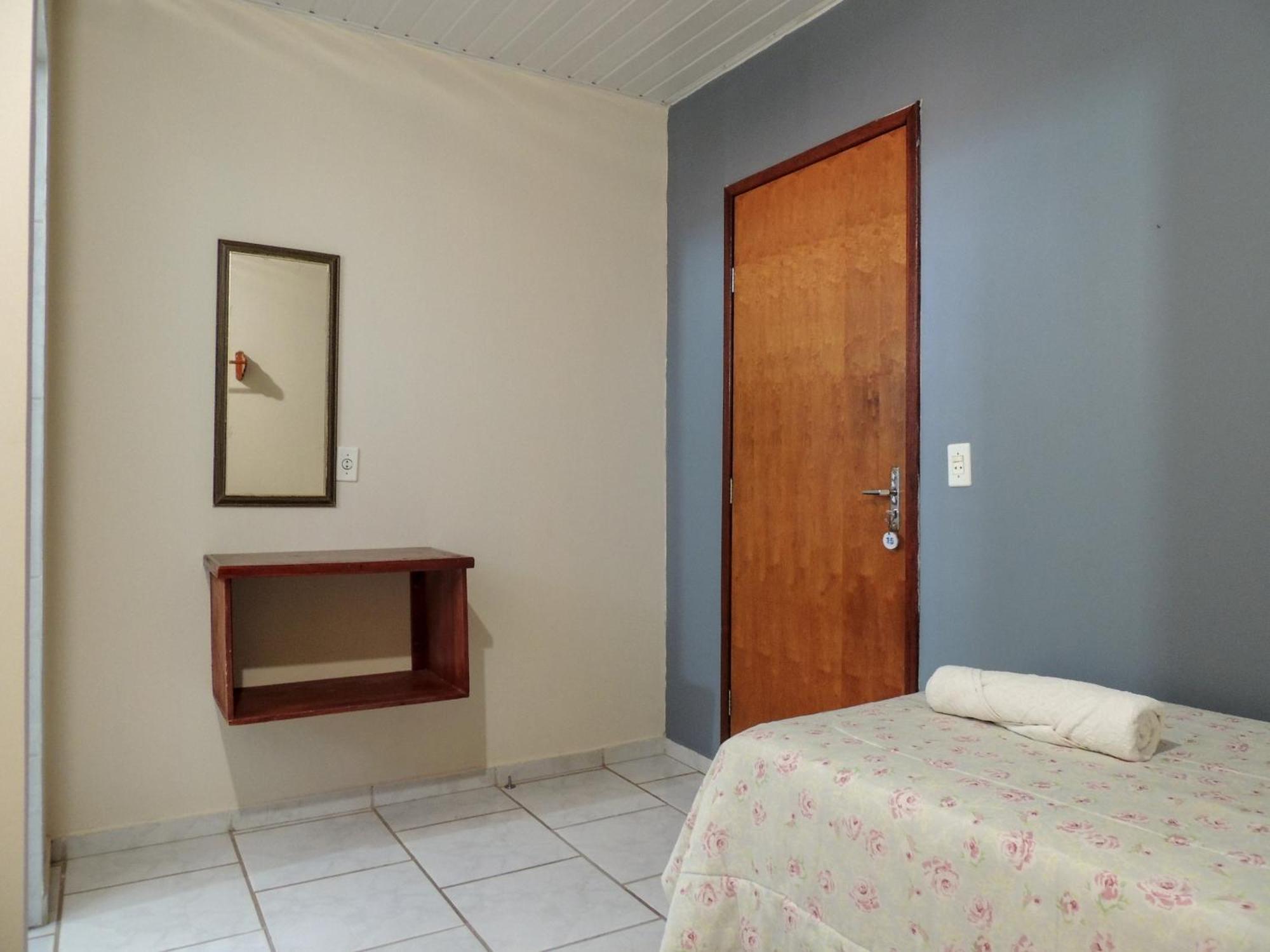Pousada Santa Rita Abadiania Extérieur photo
